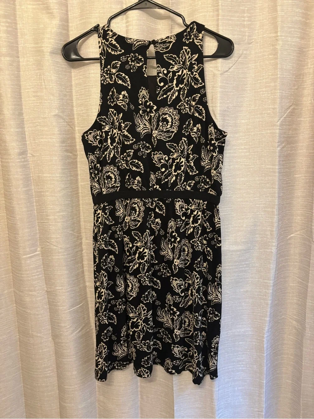 LOFT Black & White Floral Midi Dress - Picture 2 of 4